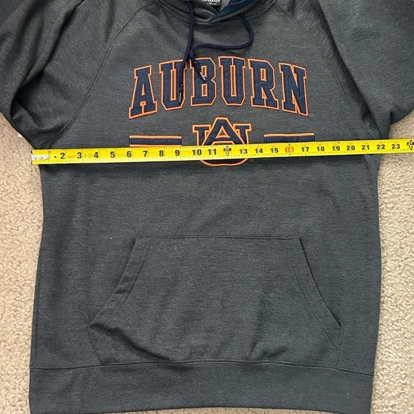 Auburn University Men’s Medium Colosseum Pullover Hoodie - Picture 5 of 7